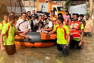 Actor Aamir Khan rescued from Chennai floods