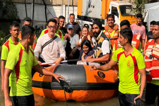 Vishnu Vishal thanks rescue officers for helping people stuck in Chennai floods, drops picture with Aamir Khan