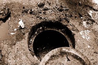 443 people died while cleaning sewers in last 5 years: Ramdas Athawale tells Lok sabha