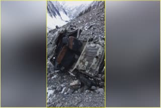 tourists-killed-in-road-accident-in-sonamarg-after-vehicle-skids-off-road-on-zojila-pass