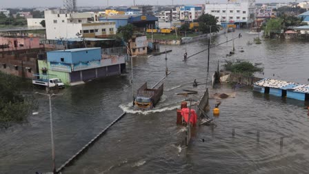 Airport officials  Chennai airfield open after rains  airlines intimated Airport officials  Rains have stopped  there is no water stagnation in the runways  a lot of slush and filth was being cleared out  priority is for departures to stranded passengers  വിമാനത്താവളത്തില്‍ മതിയായ ഭക്ഷണം കരുതിയിട്ടുണ്ട്  കേരളത്തിലൂടെയുള്ള ഏഴ് ട്രെയിനുകളാണ് റദ്ദാക്കിയത്  നഗരത്തില്‍ വെള്ളക്കെട്ടും ദുരിതവും തുടരുകയാണ്