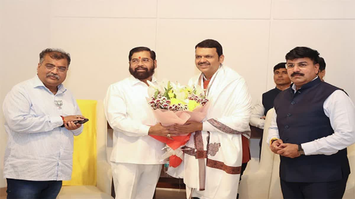 Eknath Shinde congratulates Devendra Fadnavis on his election