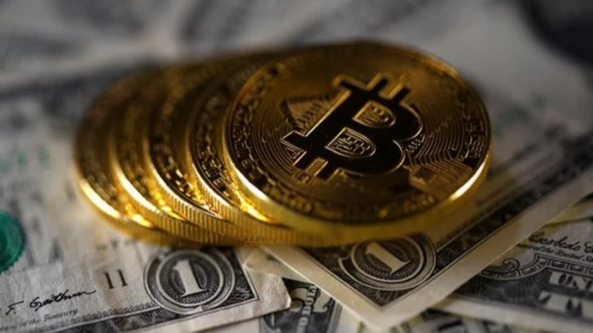 BITCOIN PRICE SURGES TO A MILESTONE  BITCOIN SURPASSES 100000 DOLLAR  ക്രിപ്‌റ്റോ കറൻസി  CRYPTO BITCOIN TRUMP