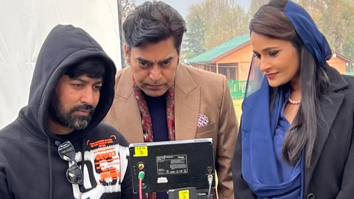 Kashmir cinematographer Mir Tanveer (L) with Bollywood actor Ashutosh Rana on the sets