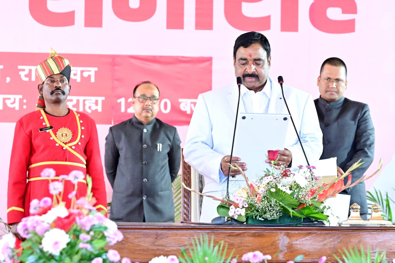 hemant-cabinet-expansion-mlas-took-oath-as-ministers-in-ranchi