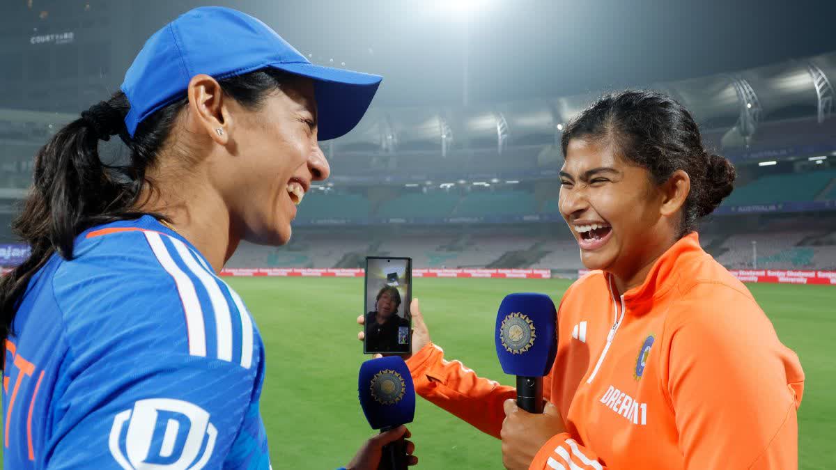 Titas Sadhu and Smriti Mandhana