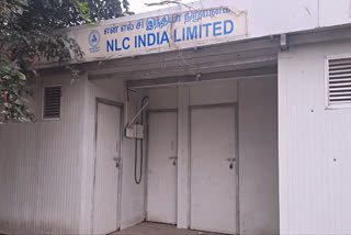 Kuttalam railway station NLC toilets after 2 years not opened passengers suffer