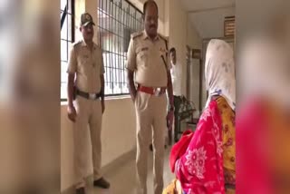 wife-allegation-husband-tried-to-sell-his-girlchild-in-haveri