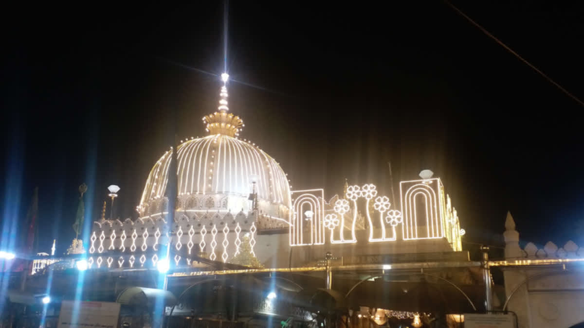 125 Pakistani Pilgrims Head To Ajmer For Khwaja Moinuddin Chishti's Death Anniversary