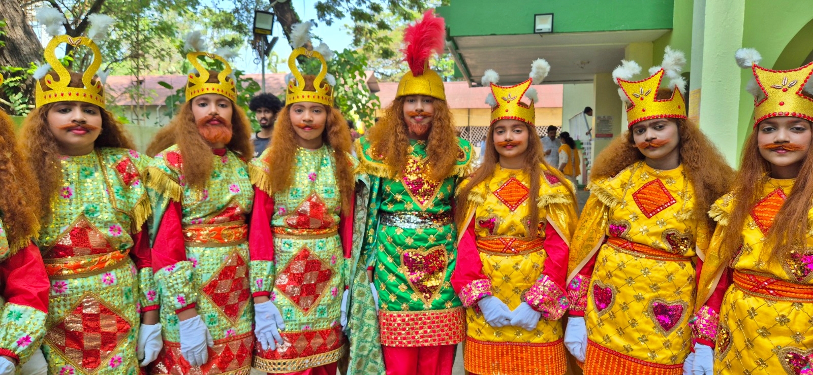 മലപ്പുറം എംഇഎസ് ചവിട്ടുനാടകം ടീം  SCHOOL KALOLSAVAM CONTESTANTS  SCHOOL KALOLSAVAM 2025  CHAVITTU NADAKAM ON KALOLSAVAM  KALOLSAVAM 2025