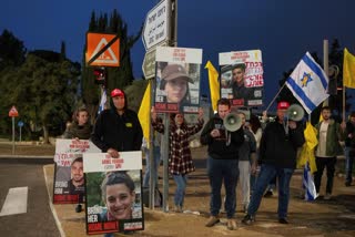 Israeli demonstrators outside the prime minister's office in Jerusalem