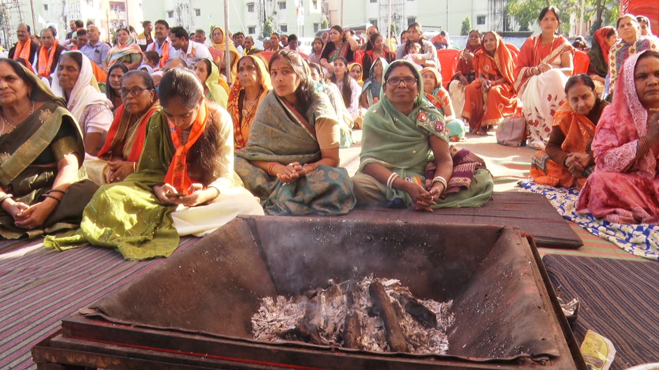 Bhopal teachers Bhagwat Katha