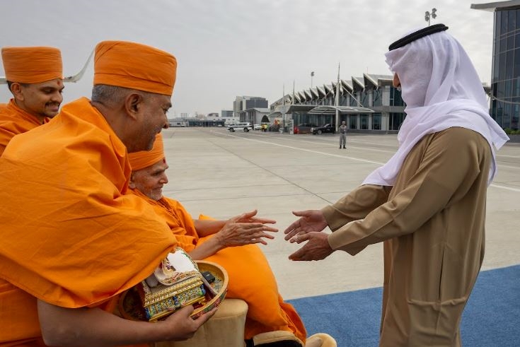 Mahant Swami Maharaj  Abu Dhabi  BAPS Hindu temple inauguration  ಮಹಂತ್ ಸ್ವಾಮಿ ಮಹಾರಾಜ್  ಹಿಂದೂ ದೇವಾಲಯ ಉದ್ಘಾಟನೆ