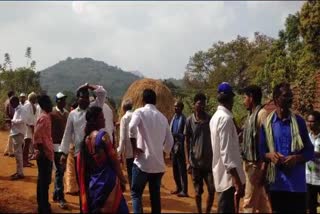 Villagers_Questioned_YSRCP_Leaders_in_Paderu