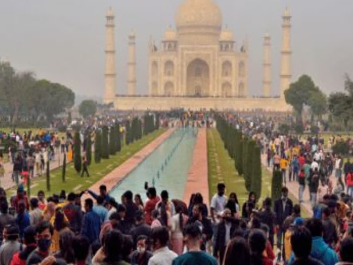 Free Entry in Taj Mahal