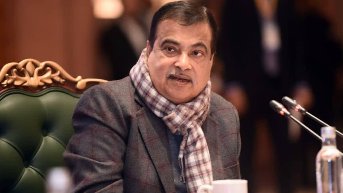 Gadkari Pulls Up AAI Over Delay In Road Construction At Nagpur Airport