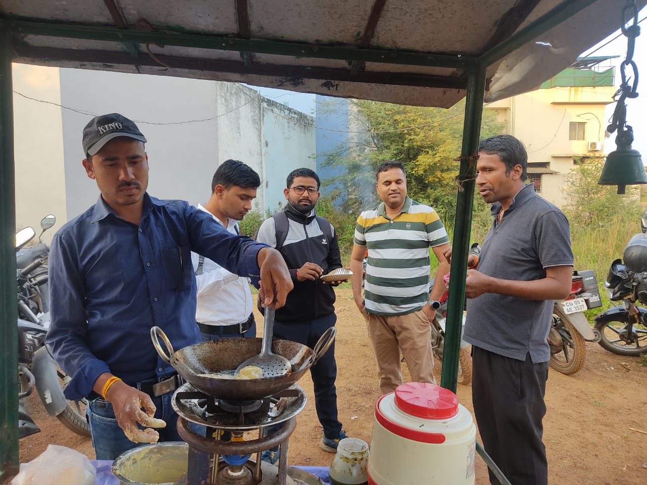 Fired teachers selling pakodas