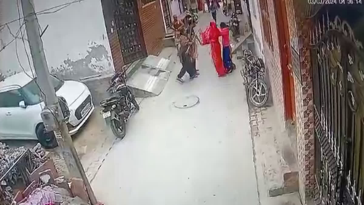 Fighting in groups in Ballabhgarh