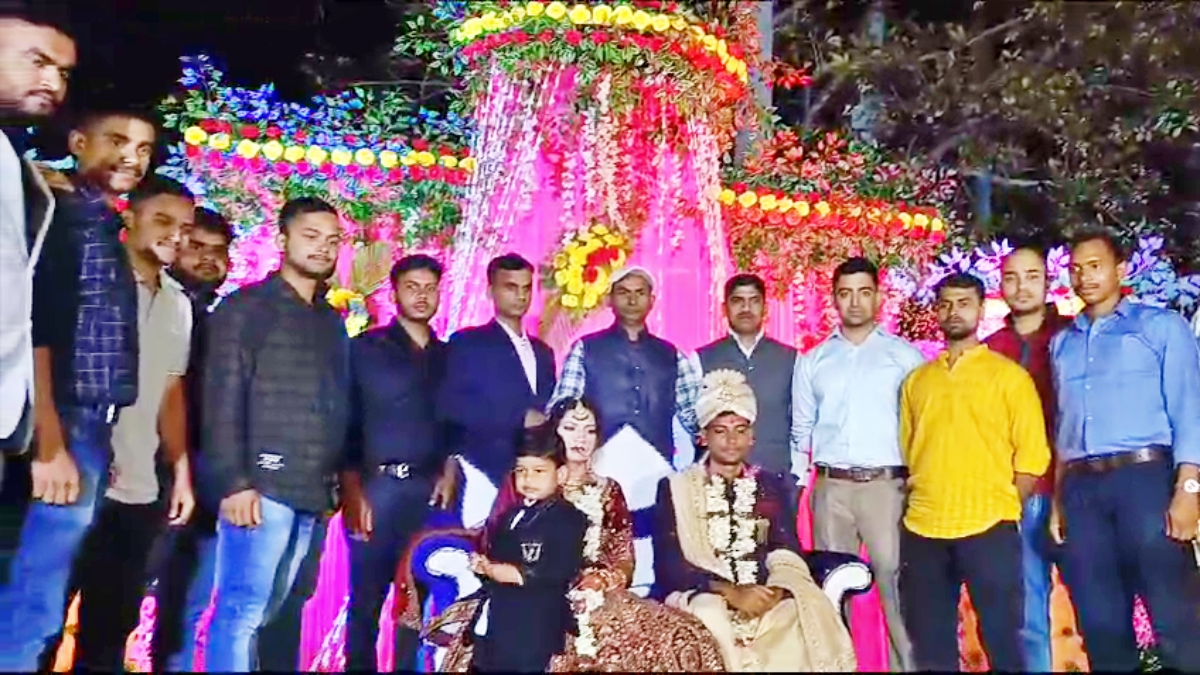 शहीद की बहन की शादी में शामिल हुए 16 गरुड़ कमांडो भाई