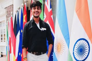 NATIONAL YOUTH AWARD