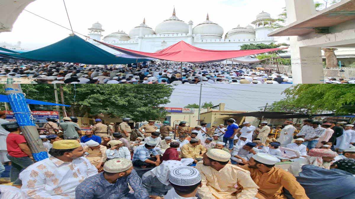 پولیس نے جمعہ الوداع کی نماز سڑک پر ادا نہیں کرنے دی۔