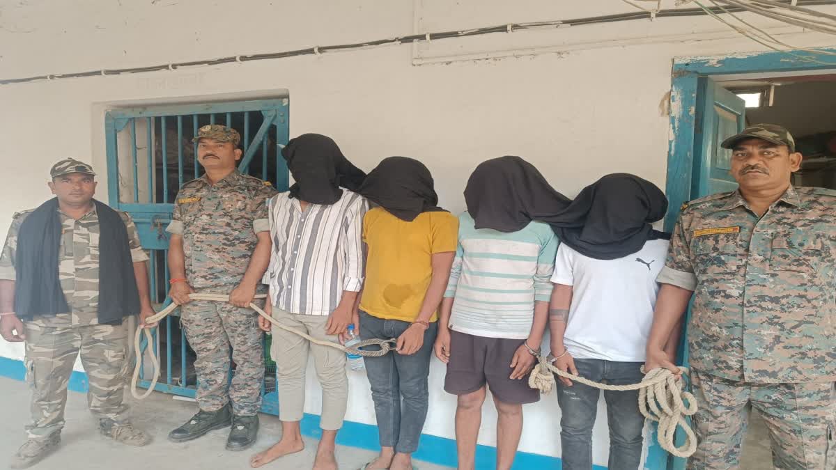 cyber fraud gang arrested in Dumka