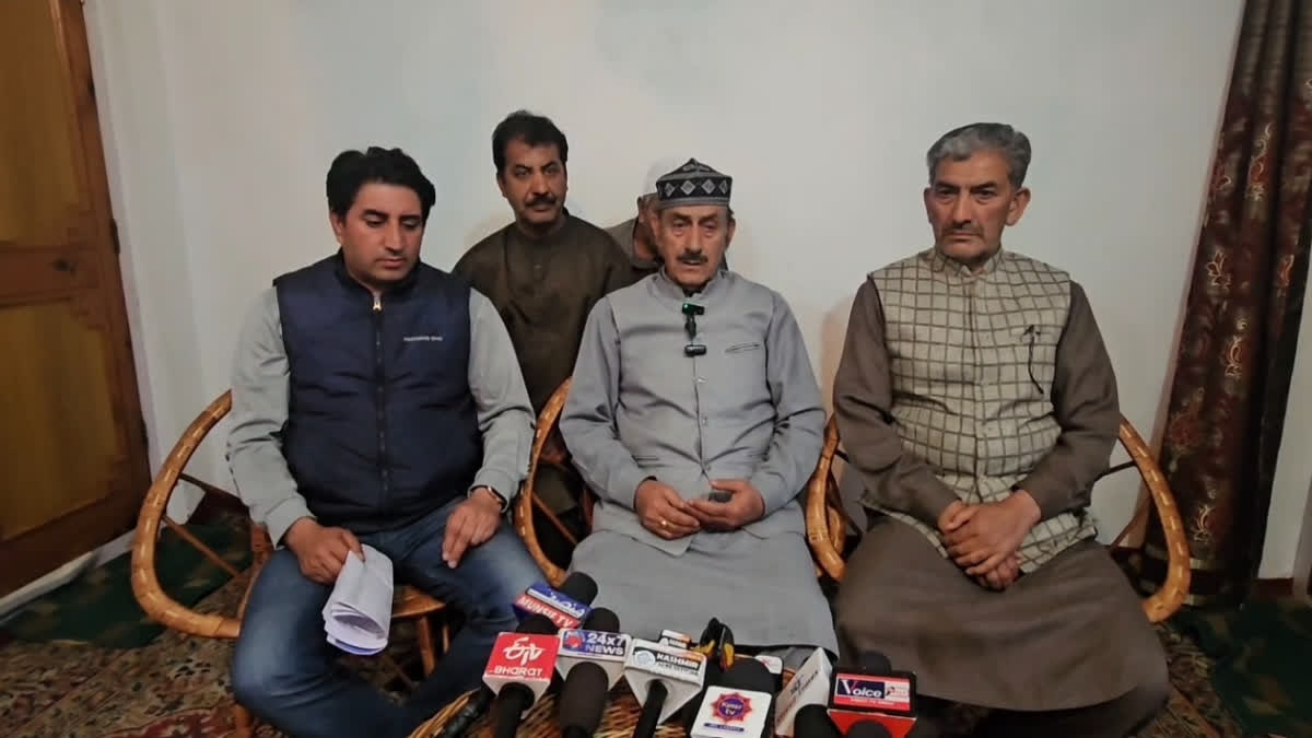 کشمیر: کانگریس میں داخلی خلفشار، محمد انور بٹ کی نظام الدین بٹ پر تنقید