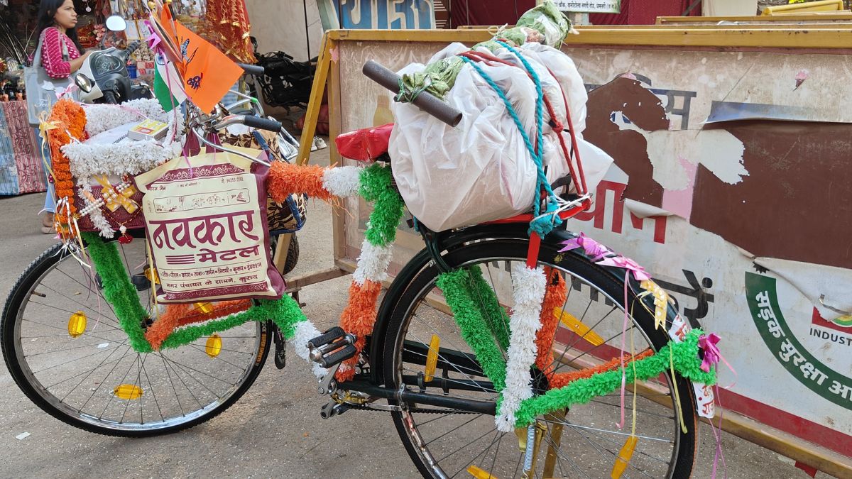 MESSAGE BY BICYCLE