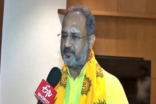 Dr Chinmay Pandya