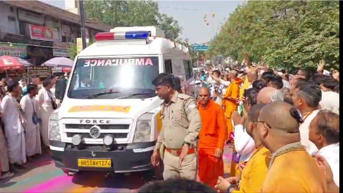 Mortal Remains of ISKCON Spiritual Head Gopal Krishna Goswami Reach Vrindavan