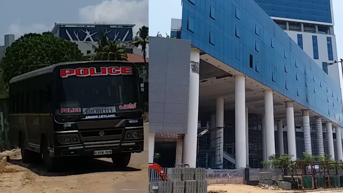 MUNICIPALITY CHAIRPERSON  BUILDING ACCIDENT  SECURITY BREACH  സ്‌മാർട്ട് സിറ്റി അപകടം