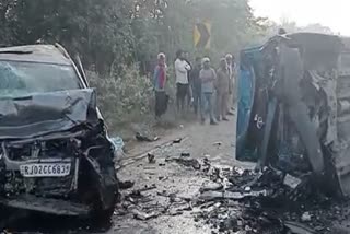 Uttar Pradesh: 2 Returning From Ram Mandir Burnt Alive in Car-Dumper Collision, 3 Injured