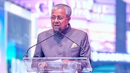 PINARAYI VIJAYAN DUBAI VISIT  PINARAYI DUBAI PERSONAL VISIT  മുഖ്യമന്ത്രി ദുബായിലേക്ക്  പിണറായി വിജയന്‍