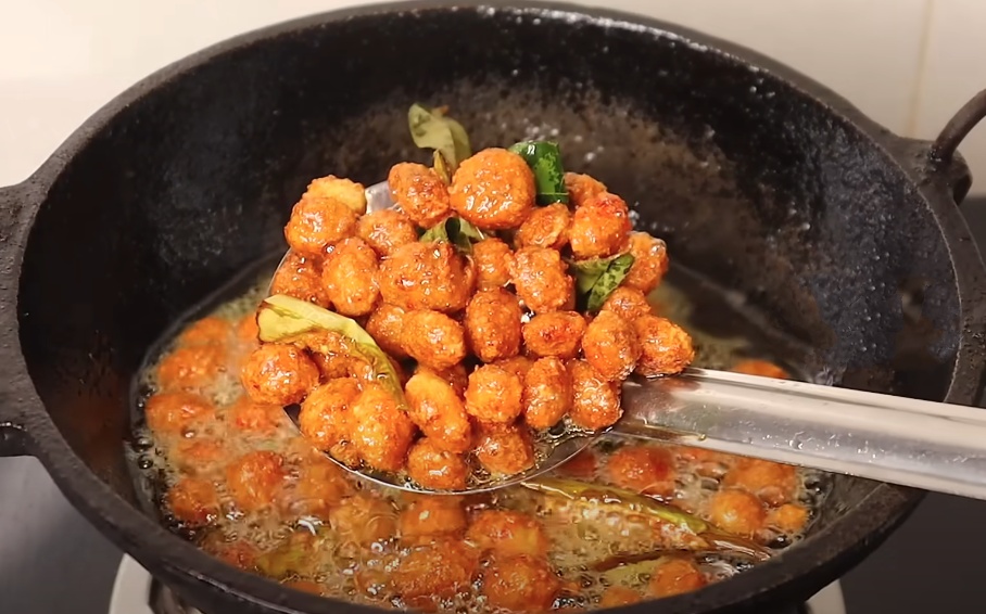 Meal Maker Pakoda Recipe
