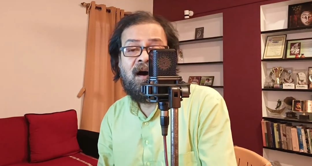 SINGER DEV GAUTAM