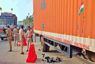 TUMAKURU  BIKE LORRY ACCIDENT  ತುಮಕೂರು ಅಪಘಾತ  DEATH