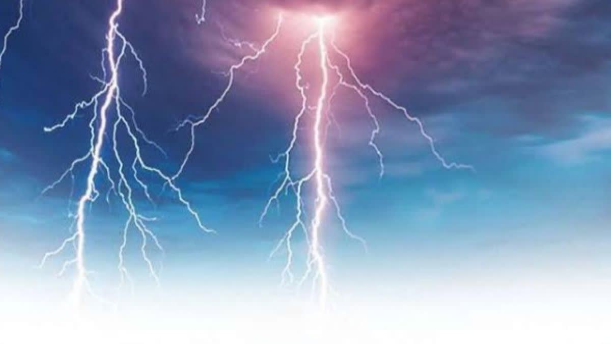 women die due to Lightning in mirzapur