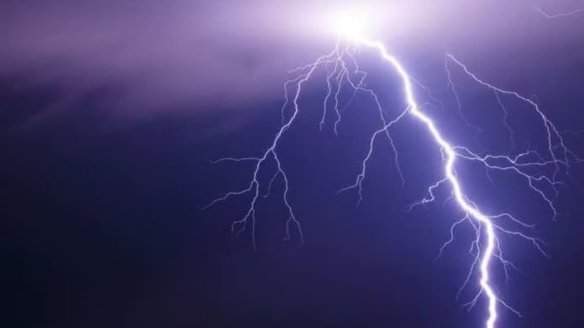 Death Due to Lightning In Panna