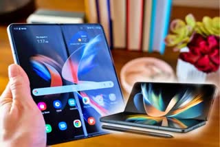 samsung foldable smartphones online retail pre booking started