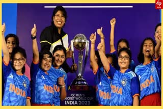 Jhulan Goswami With World Cup 2023 Trophy