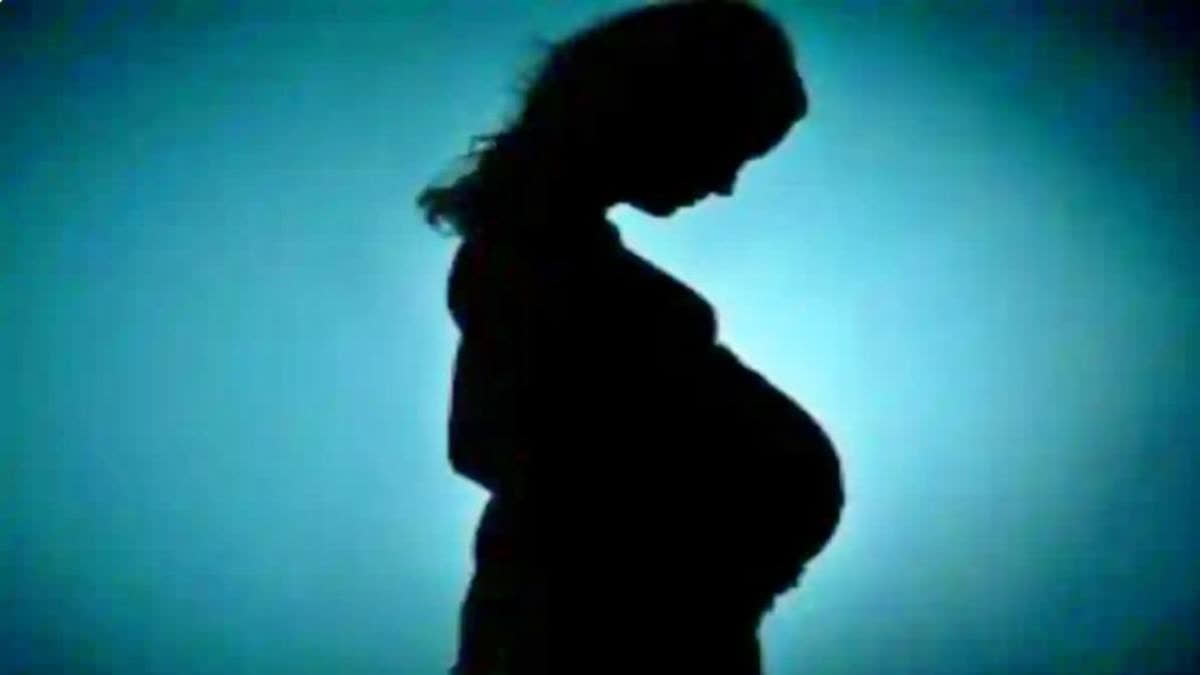 delhi-hc-allows-woman-to-medically-terminate-30-week-pregnancy