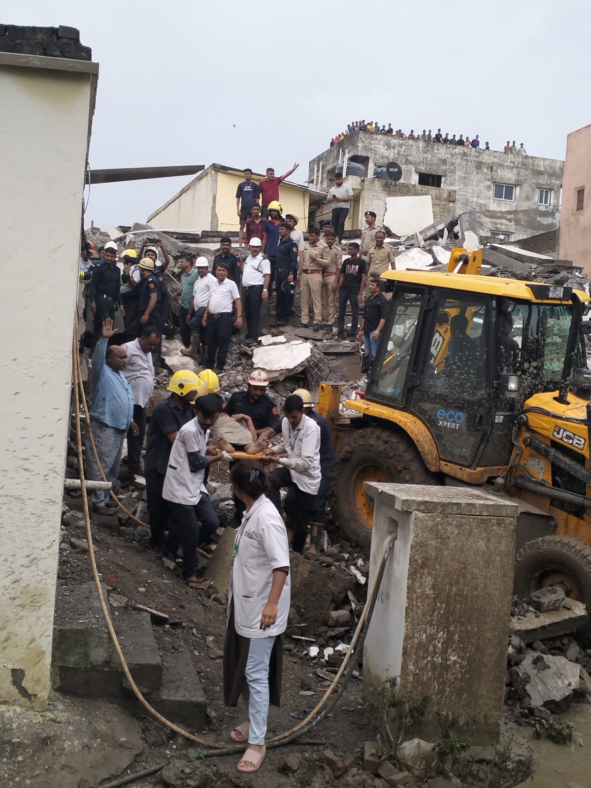 Surat 6 storey Building Collapsed