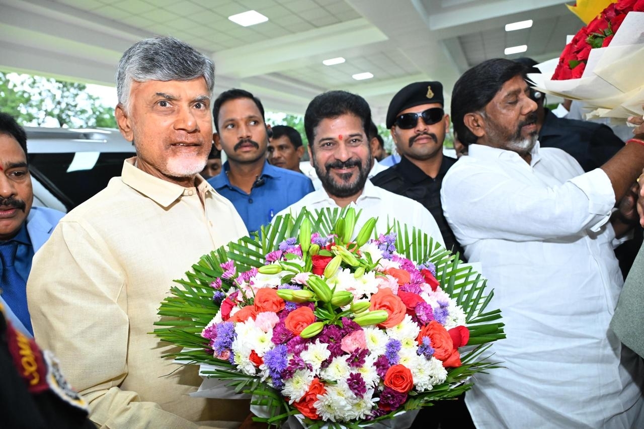 Telugu States CMs Meeting in Hyderabad