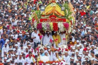 Sant Dnyaneshwar Mauli Palkhi at Satara