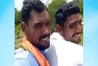 young man dies during taking selfie reel on moving motorcycle in beed