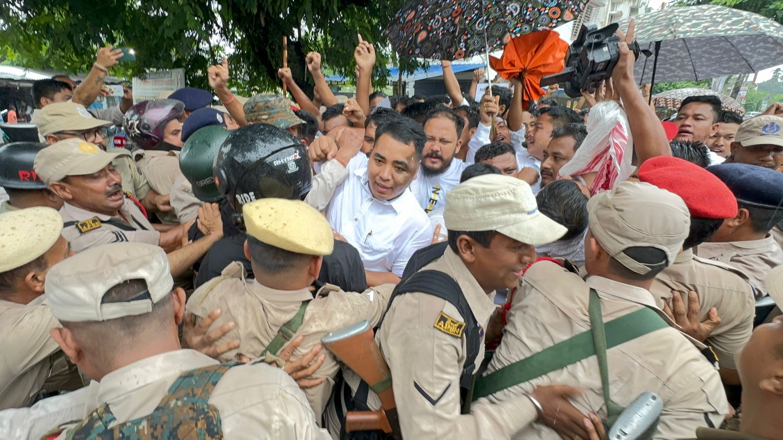 Protesters released from jail after being detained by tinsukia police, Moran Students Union threatened to continue their agitation