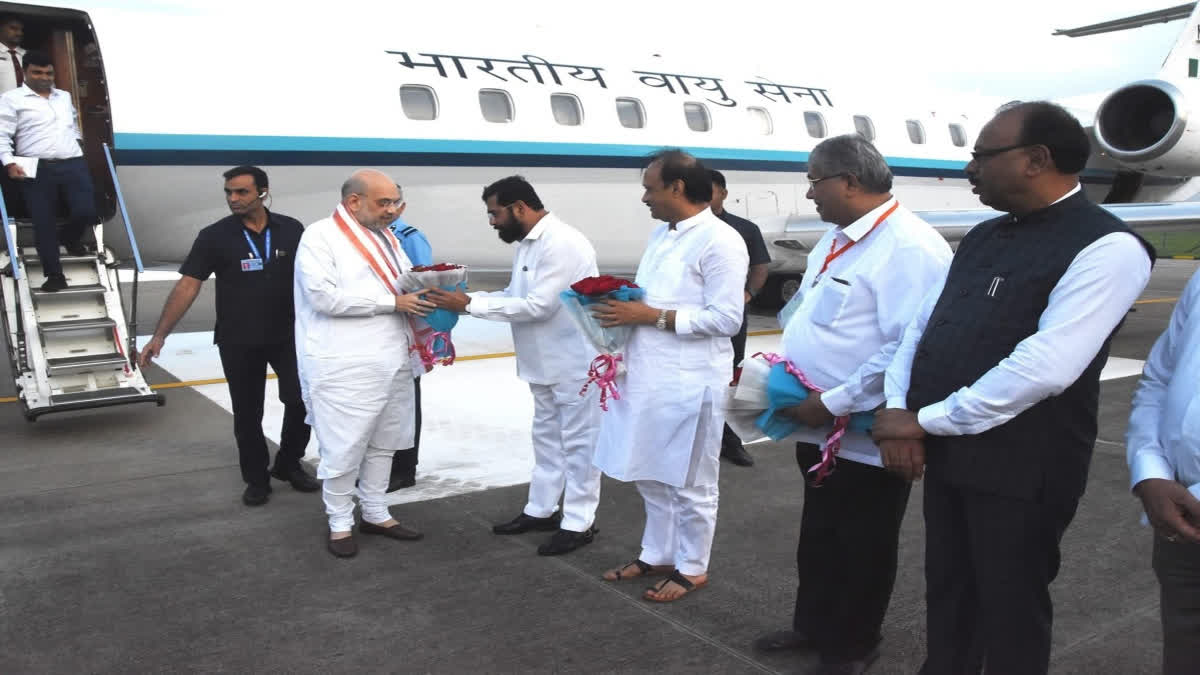 Amit Shah welcomed at Pune Air Force Station