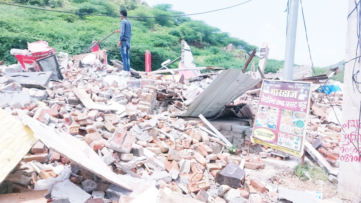 bulldozer action in nuh