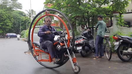 Mechanic Made Round Shape e-Bike 64 years old bike mechanic Natu bhai Patel gujarat made nnovative bike in