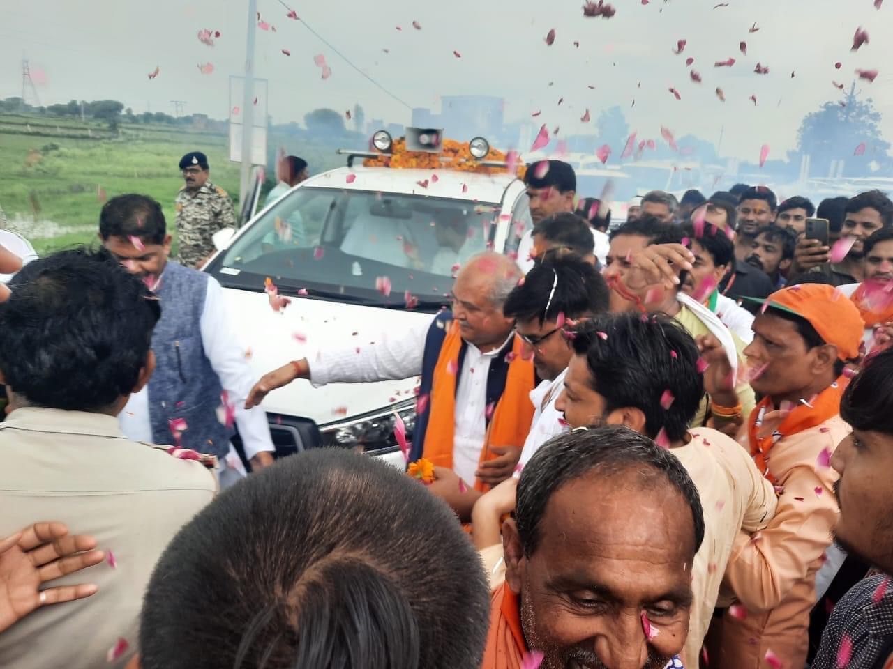 Union Minister Narendra Singh Tomar